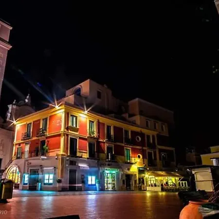 L'affresco Caprese アパート